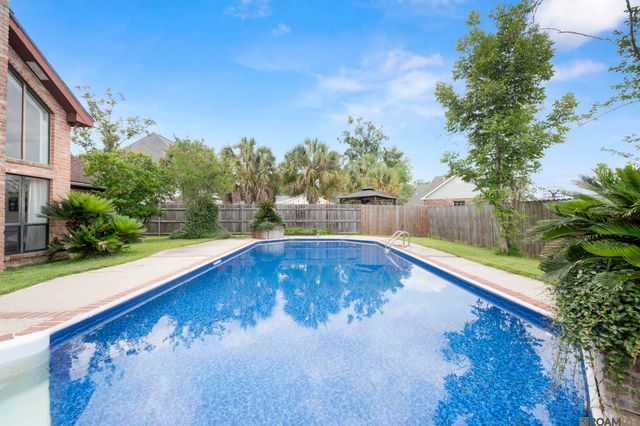 3543 Harris Dr, Baton Rouge, LA 70816