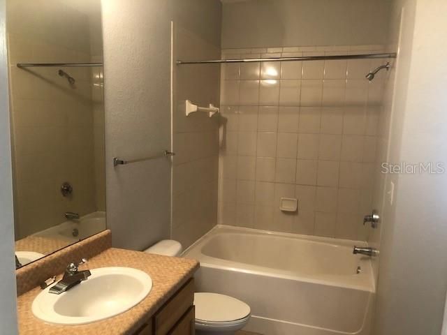 10025 COURTNEY PALMS BOULEVARD 204, Tampa, FL 33619