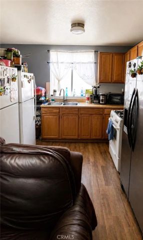 10749 Weigand Avenue, Los Angeles, CA 90059