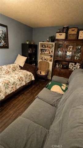 10749 Weigand Avenue, Los Angeles, CA 90059