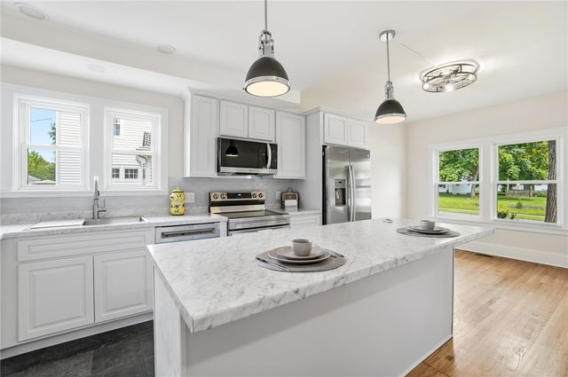 1707 Longview Drive, Springfield, OH 45504