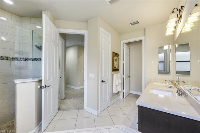 1243 Briarwood CT, Naples, FL 34104