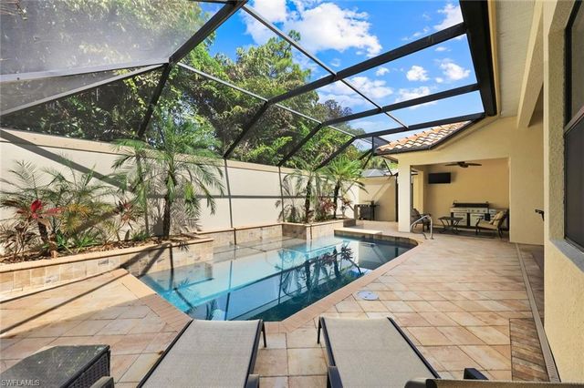 1243 Briarwood CT, Naples, FL 34104