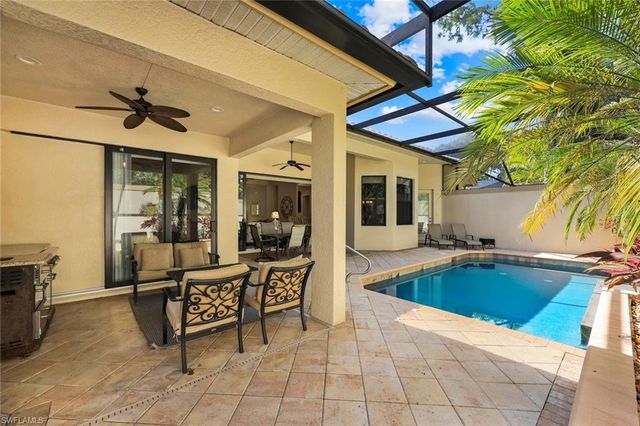 1243 Briarwood CT, Naples, FL 34104