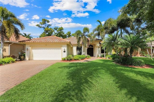 1243 Briarwood CT, Naples, FL 34104
