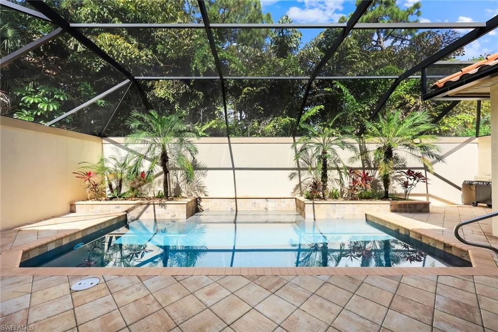 1243 Briarwood CT, Naples, FL 34104