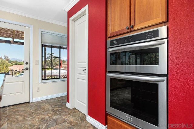12007 Bajada Rd, San Diego, CA 92128