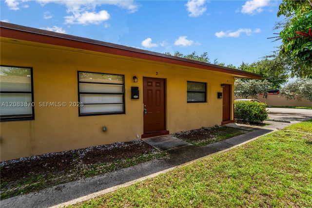 2731 NW 1st St 2, Pompano Beach, FL 33069