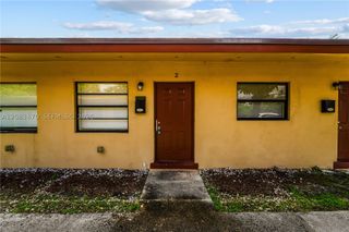 2731 NW 1st St 2, Pompano Beach, FL 33069