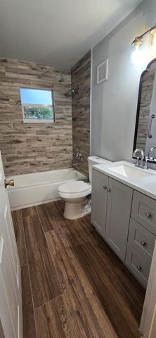 5117 Meadow Oaks Drive, Coconut Creek, FL 33073