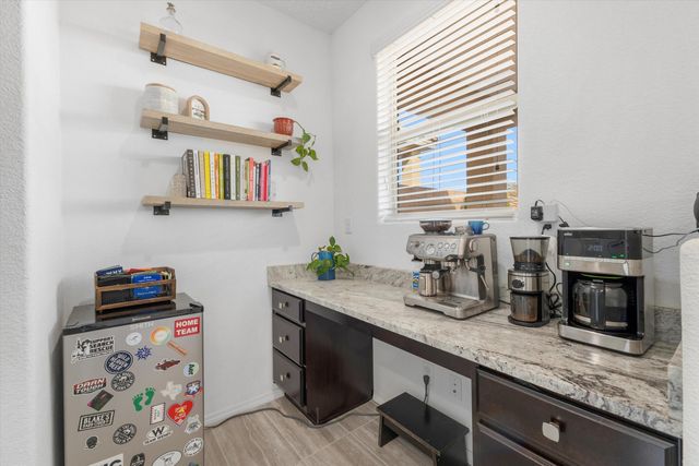 8827 Monsoon Road NW, Albuquerque, NM 87120