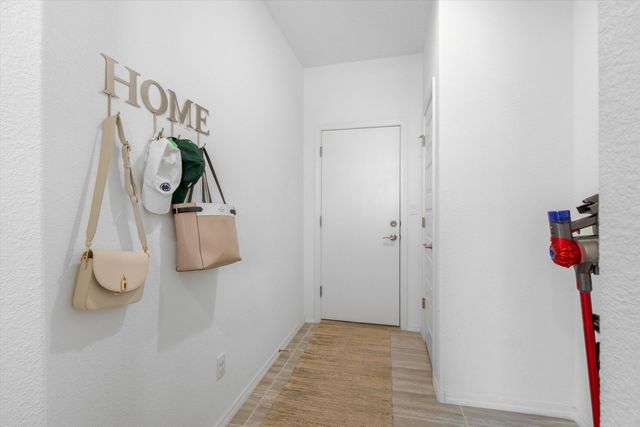 8827 Monsoon Road NW, Albuquerque, NM 87120