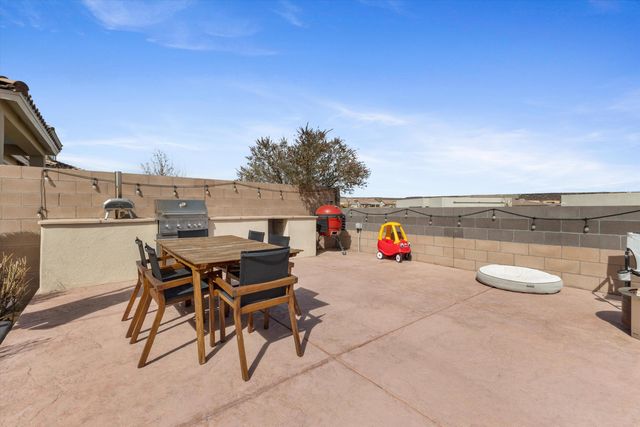 8827 Monsoon Road NW, Albuquerque, NM 87120