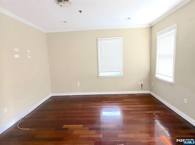 620 38th Street 604, Union City, NJ 07087