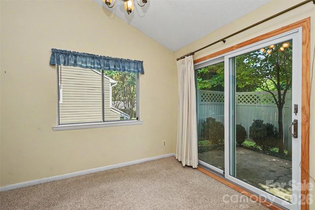 807 Sardis Cove Drive, Charlotte, NC 28270