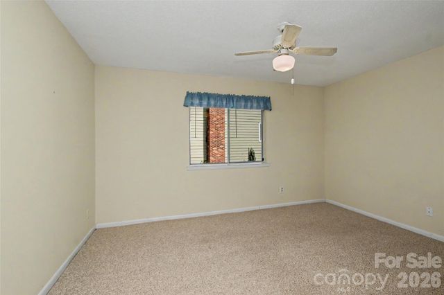 807 Sardis Cove Drive, Charlotte, NC 28270