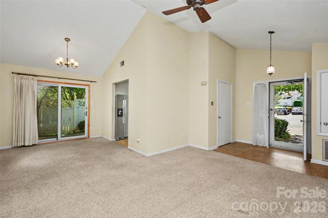807 Sardis Cove Drive, Charlotte, NC 28270