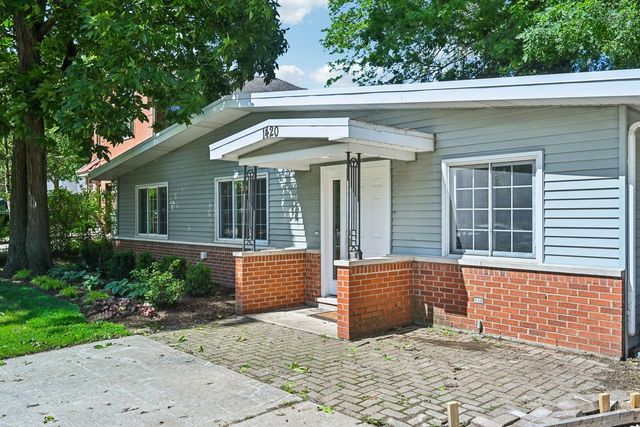 1420 Magnolia Street, Glenview, IL 60025