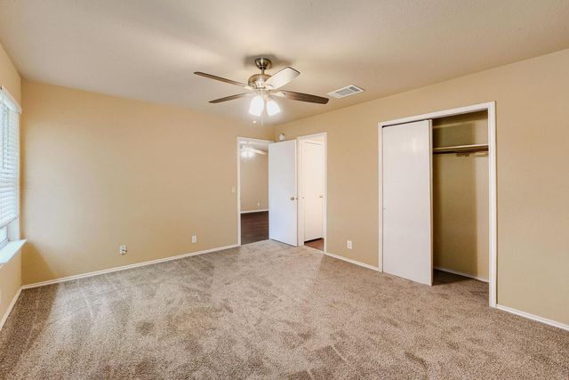 196 Goddard DR, Kyle, TX 78640
