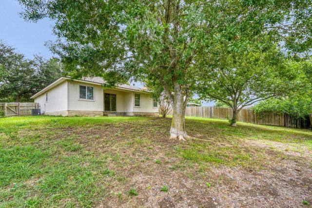 196 Goddard DR, Kyle, TX 78640