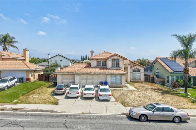 2428 W Calle Celeste, Rialto, CA 92377