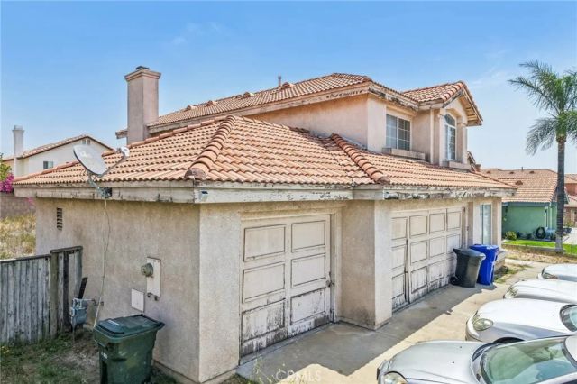 2428 W Calle Celeste, Rialto, CA 92377