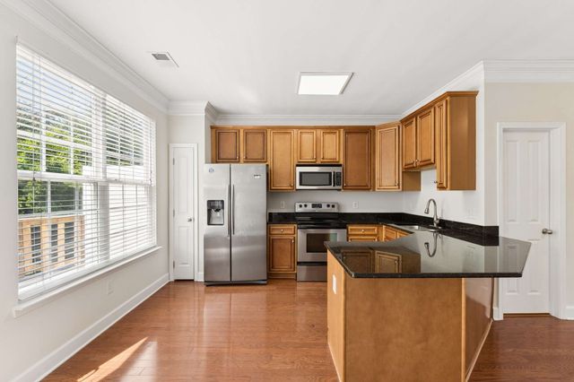 4702 Brighton Village Dr, Nashville, TN 37211