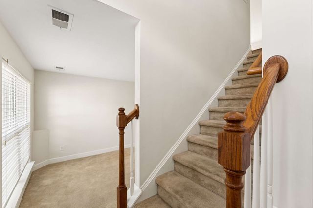 4702 Brighton Village Dr, Nashville, TN 37211