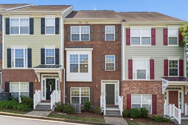 4702 Brighton Village Dr, Nashville, TN 37211