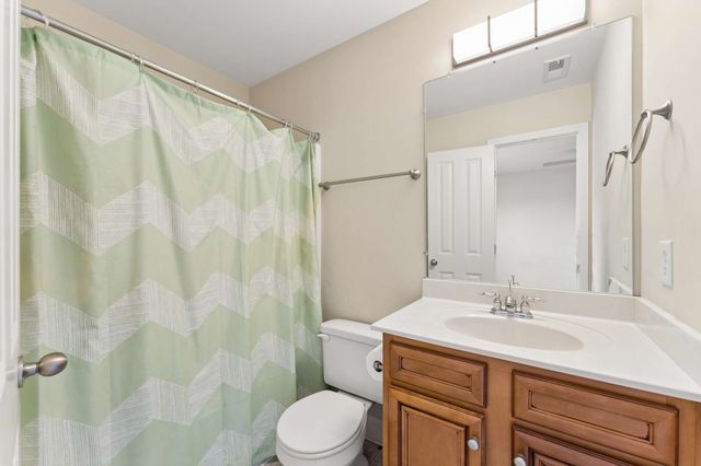 4702 Brighton Village Dr, Nashville, TN 37211