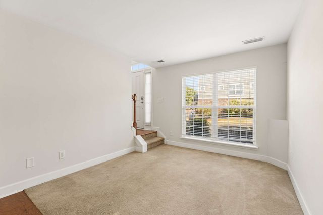 4702 Brighton Village Dr, Nashville, TN 37211