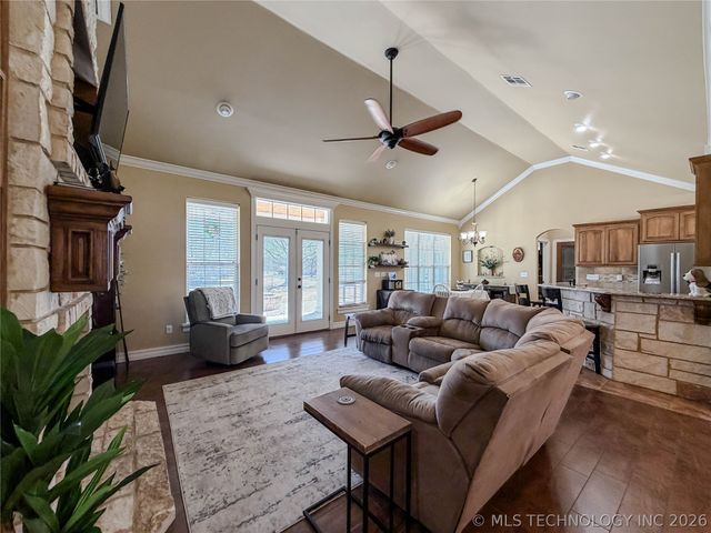 1007 S Powell Avenue, Wagoner, OK 74467