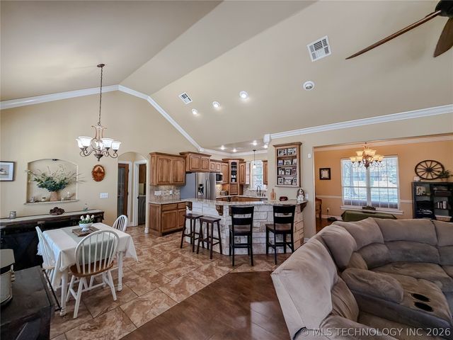 1007 S Powell Avenue, Wagoner, OK 74467