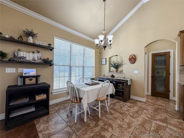 1007 S Powell Avenue, Wagoner, OK 74467