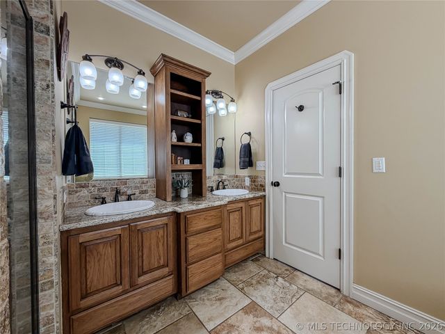 1007 S Powell Avenue, Wagoner, OK 74467