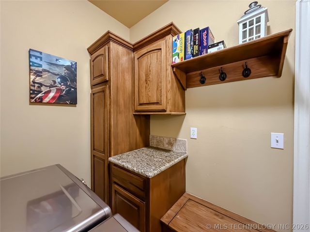 1007 S Powell Avenue, Wagoner, OK 74467