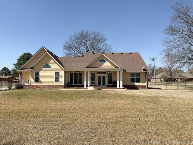 1007 S Powell Avenue, Wagoner, OK 74467