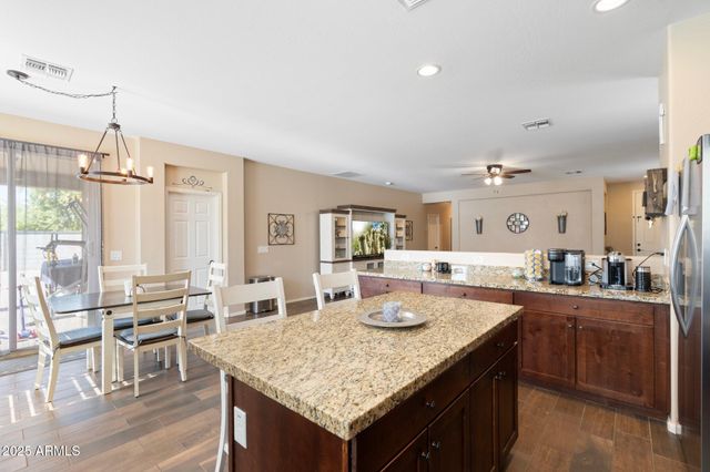 6763 W WETHERSFIELD Road, Peoria, AZ 85381