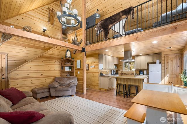 131 RR Spurs Road, Easton, WA 98925