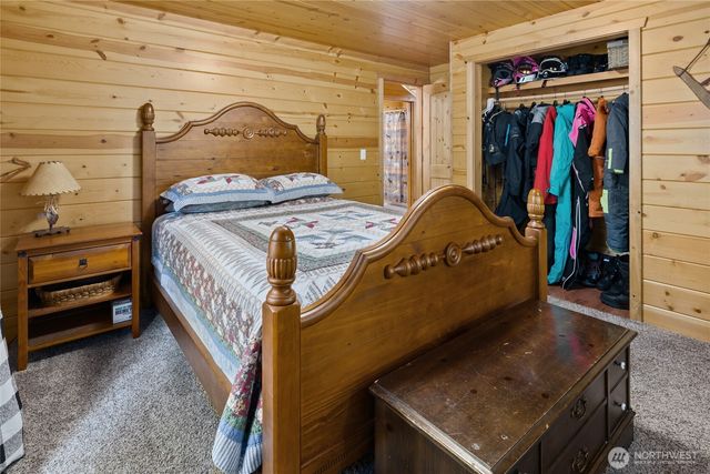 131 RR Spurs Road, Easton, WA 98925