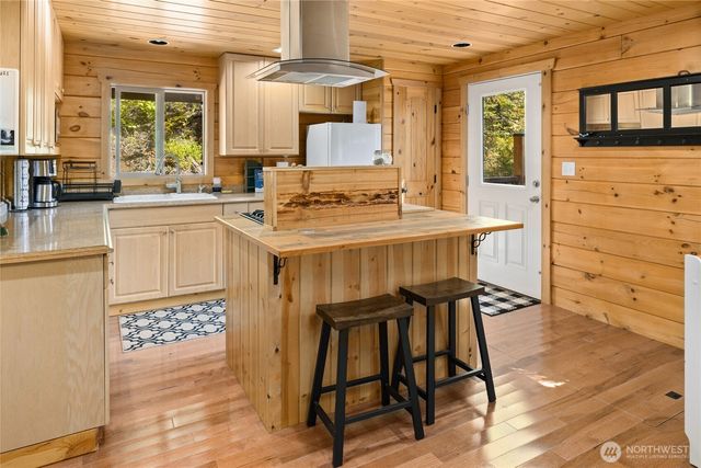 131 RR Spurs Road, Easton, WA 98925