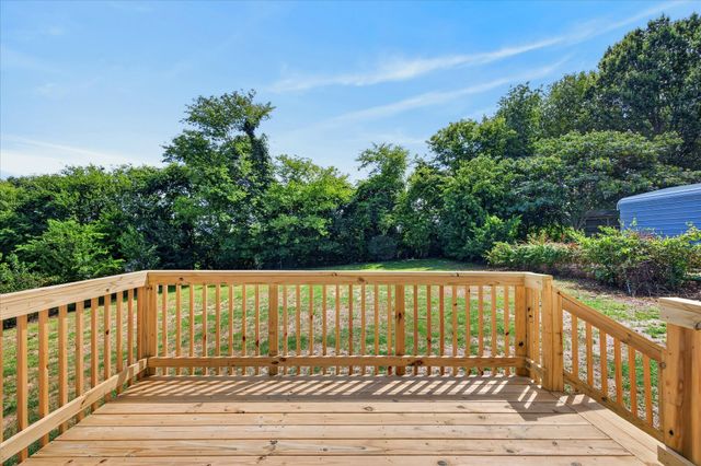 1824 Carneal Ln, Oak Grove, KY 42262