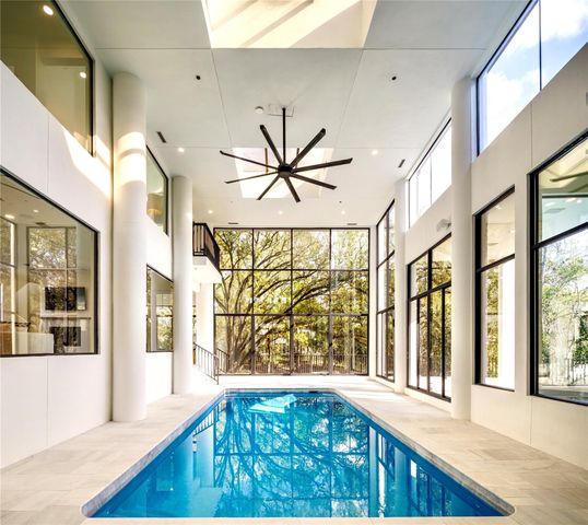 10663 Memorial Drive, Houston, TX 77024