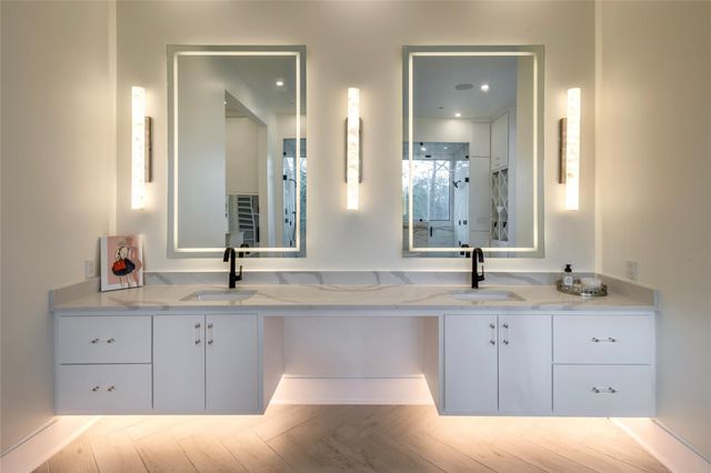 10663 Memorial Drive, Houston, TX 77024