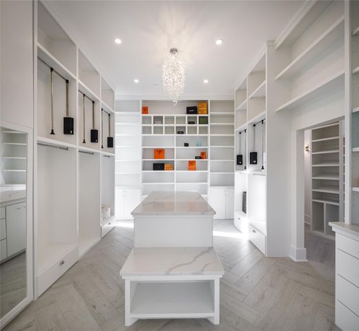 10663 Memorial Drive, Houston, TX 77024