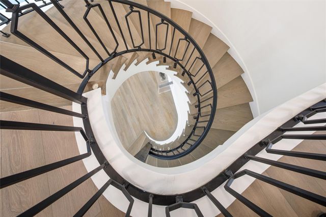 10663 Memorial Drive, Houston, TX 77024