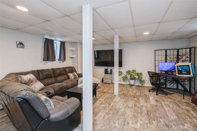 11 Olive Street, Lake Grove, NY 11755