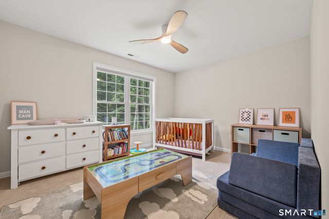 17 Pecausett Trail, East Hampton, CT 06424