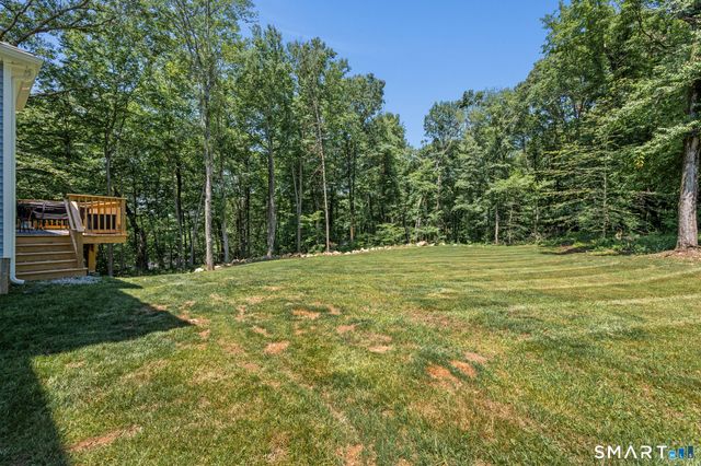 17 Pecausett Trail, East Hampton, CT 06424