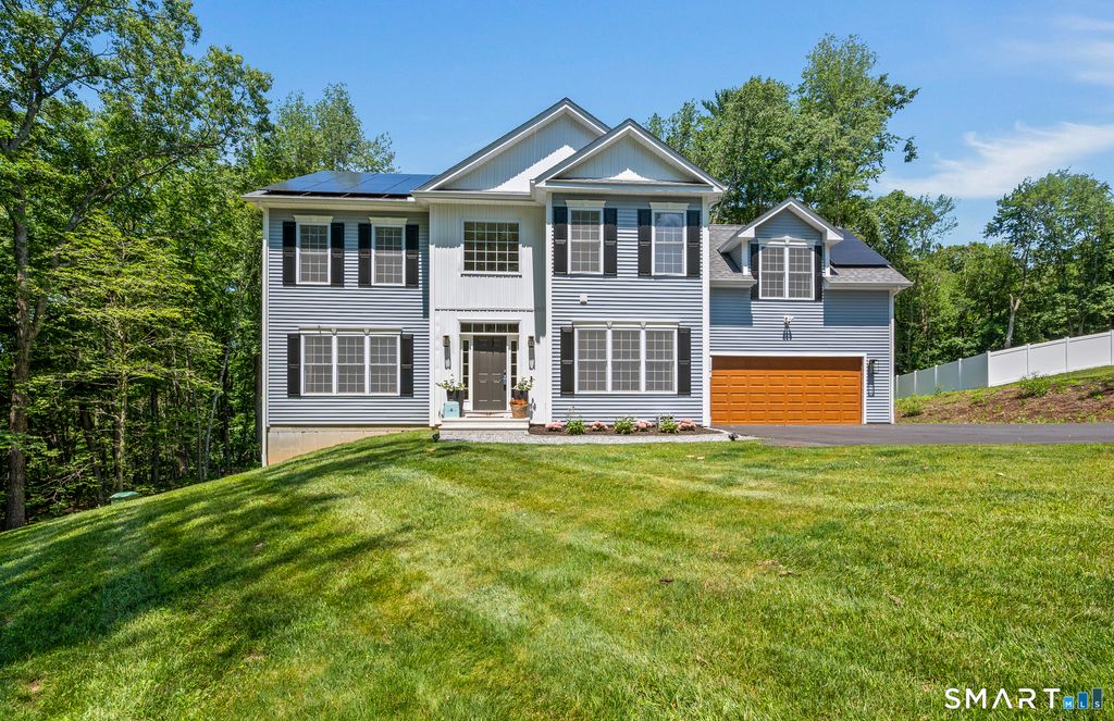 17 Pecausett Trail, East Hampton, CT 06424